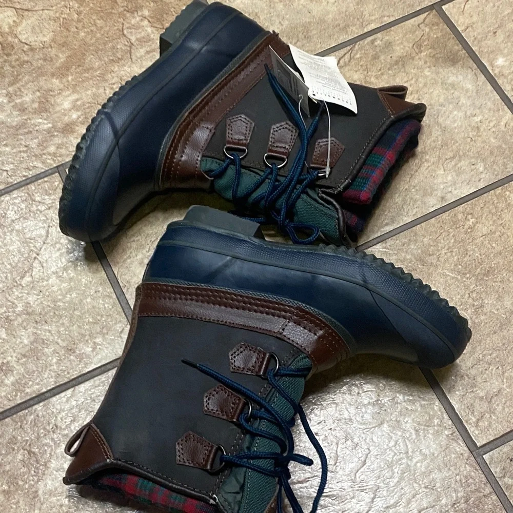 Thermolite Leather Winter Boots in Blue and Brown NWT Waterproof